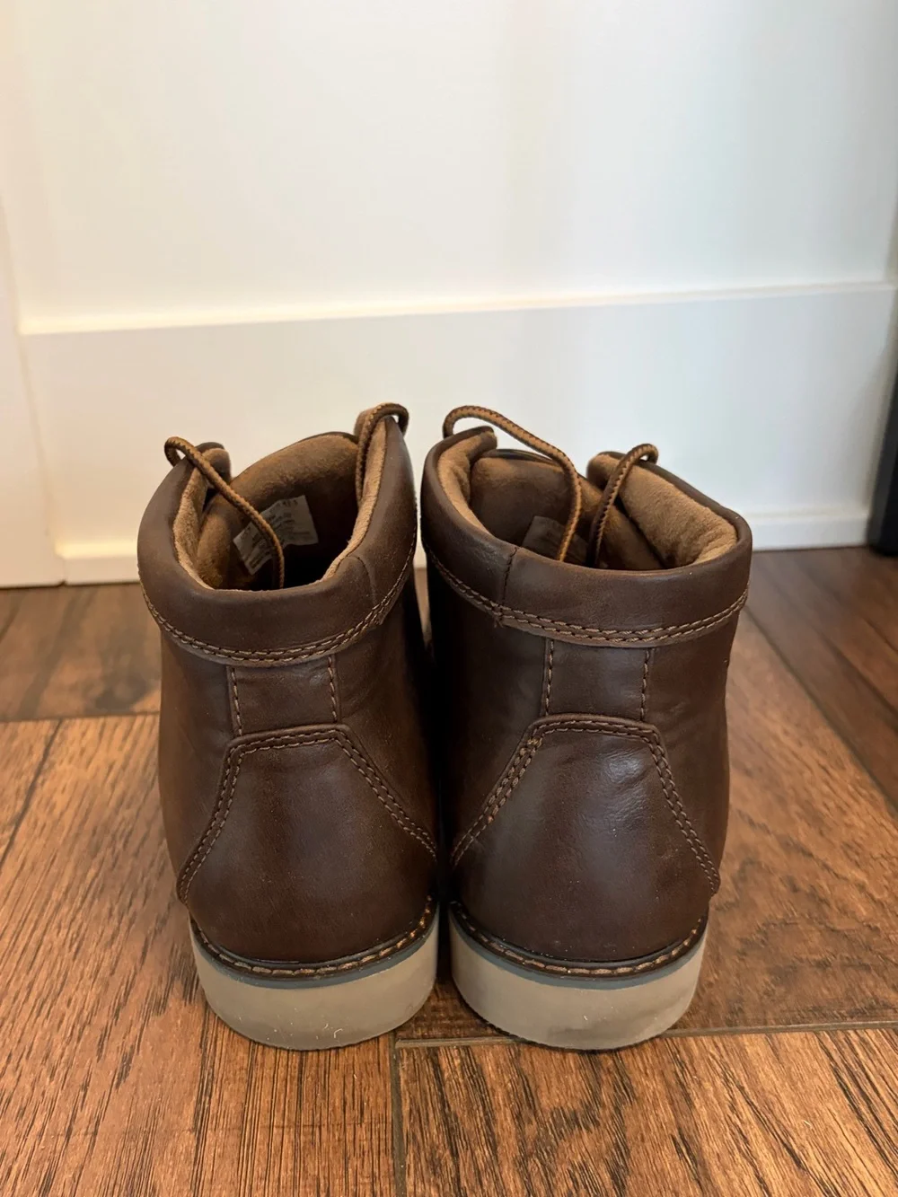 Eastland classic brown